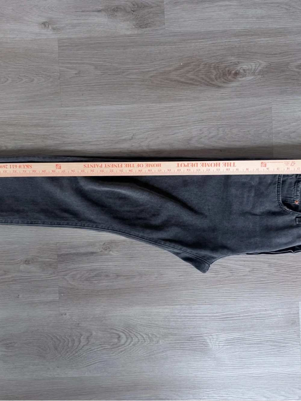 Levi's Men's Washed Charcoal Relaxed‎ Jeans